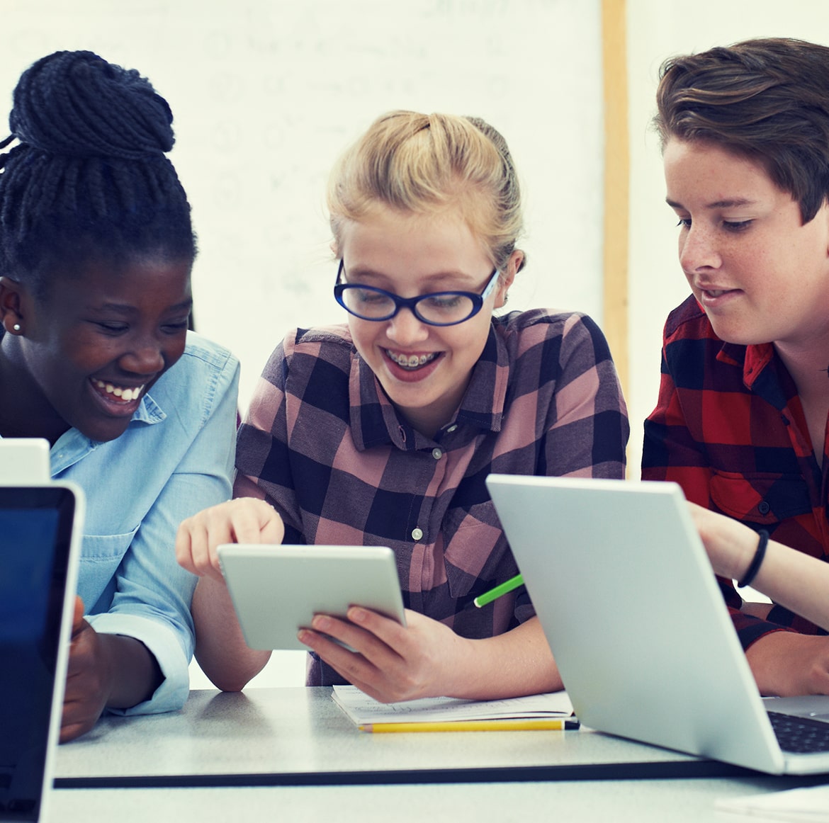 Kids studying together